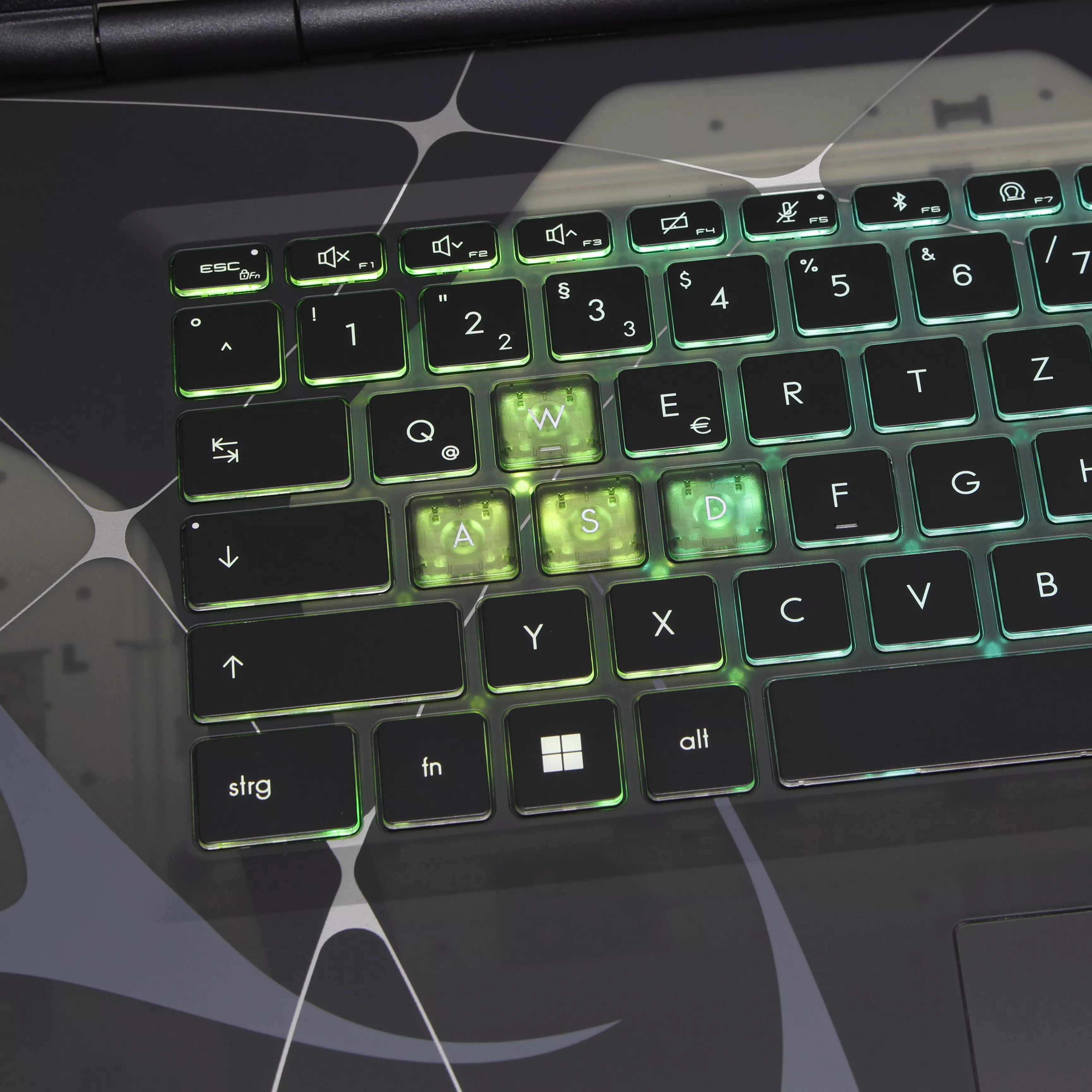 MSI Cyborg 17 B2RWFKG-056 Gaming | 16GB DDR5 RAM | 512GB NVMe SSD | Intel Core 7 240H | NVIDIA GeForce RTX 5060 8GB | Windows 11 Pro | WLAN & Bluetooth | MS Office 2024