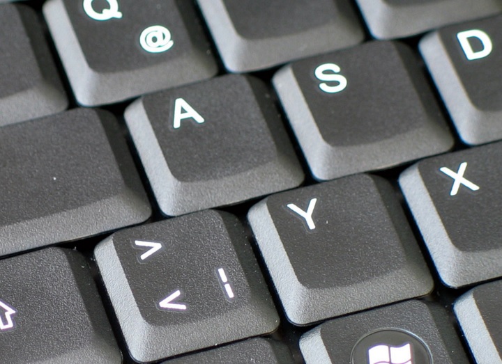 ASUS Vivobook X1505V | 16GB RAM | 1TB NVMe SSD | ASUS Vivobook X1505VA-MA921 | Intel Core i9-13900H | 15.6" OLED Display | Windows 11 Pro | WLAN & Bluetooth | MS Office 2024 ASUS Vivobook X1505V | 16GB RAM | 1TB NVMe SSD | ASUS Vivobook X1505VA-MA921 | Intel Core i9-13900H | 15.6" OLED Display | Windows 11 Pro | WLAN & Bluetooth | MS Office 2024